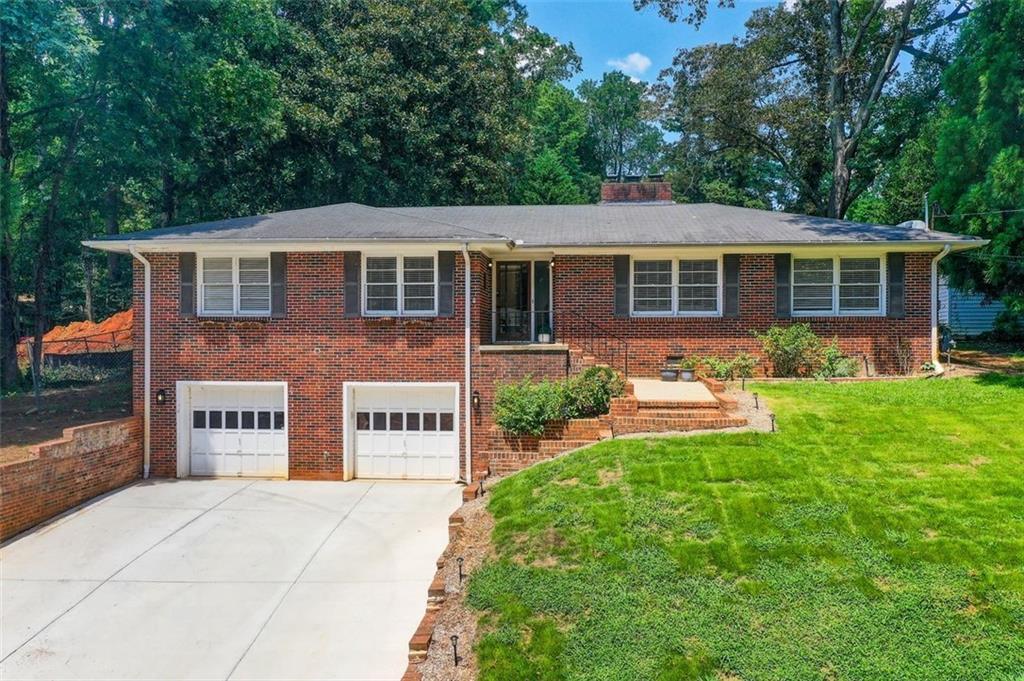 636 Pauley Pl., Atlanta, GA 30328
