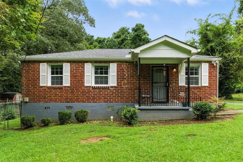 142 Hutton Pl., Atlanta, GA 30318