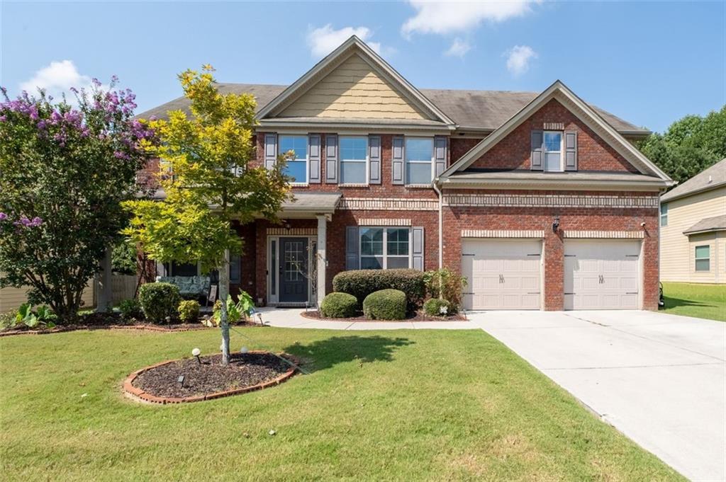 3227 Hollowstone Dr., Loganville, GA 30052