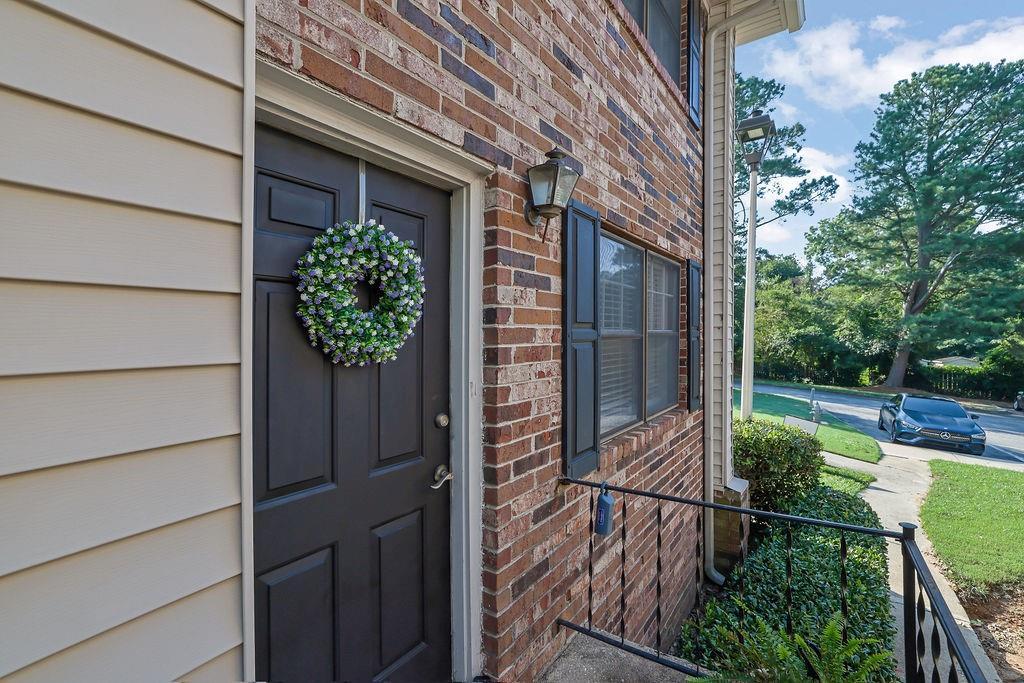 1235 Riverside Dr. #D8, Gainesville, GA 30501