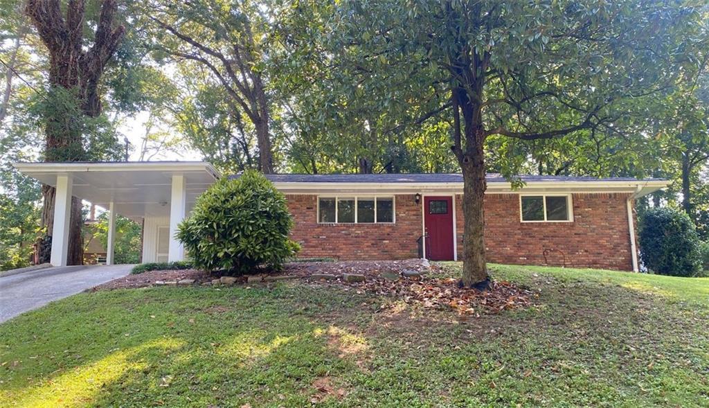 2764 Riggs Dr., East Point, GA 30344