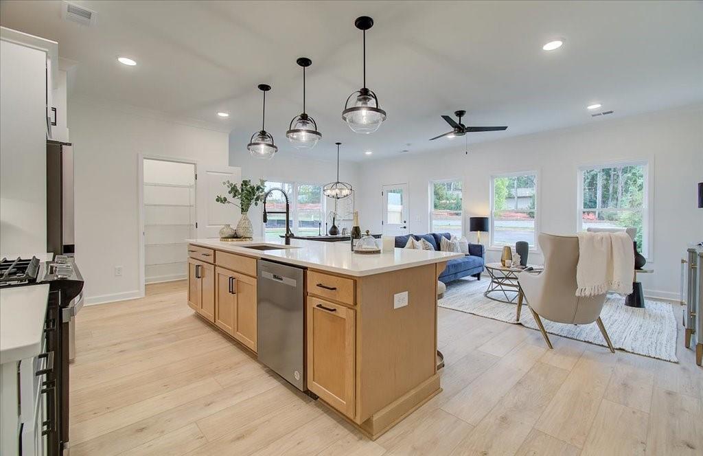 336 Colsen Dr., Acworth, GA 30102