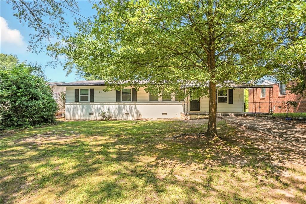 135 Harris Cir., Lawrenceville, GA 30046