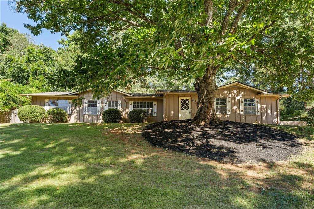 3326 Moravia Dr., Lithonia, GA 30038