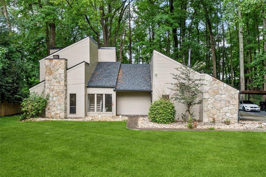 345 Vineyard Dr., Marietta, GA 30064