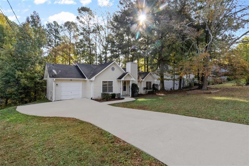 164 Adrian Dr., Stockbridge, GA 30281