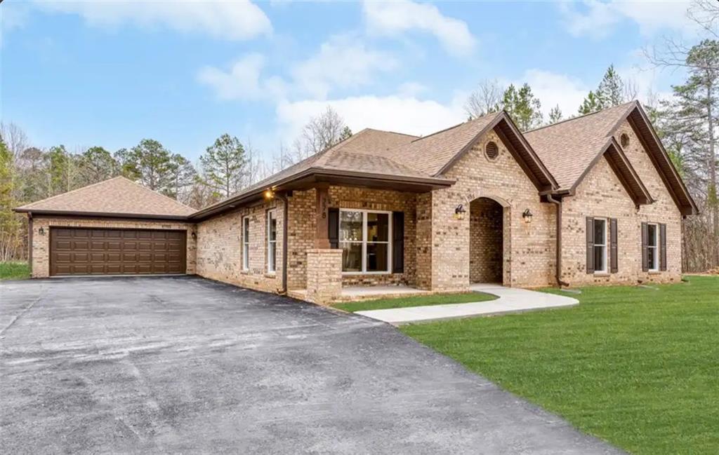 111 Stewart Ave., Milledgeville, GA 31061