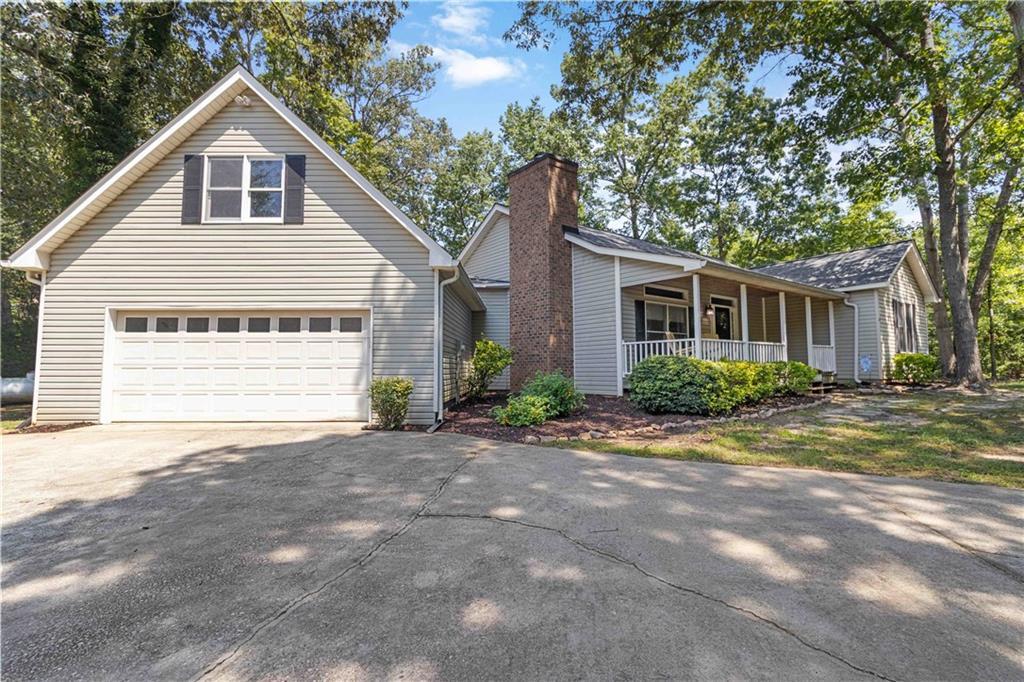 813 Ed Reed Rd., Lula, GA 30554