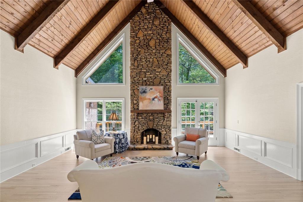 1585 Lazy River Ln., Sandy Springs, GA 30350