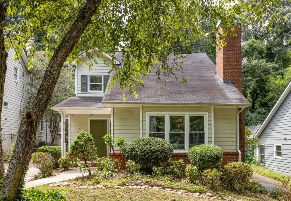 310 Somerlane Pl., Avondale Estates, GA 30002