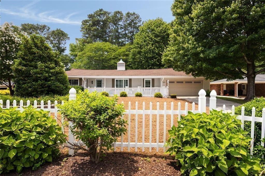 1100 Tuxedo Dr., Roswell, GA 30075