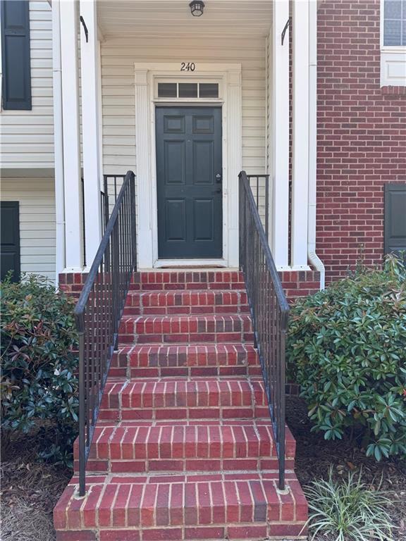 240 Village Square Dr., Woodstock, GA 30188