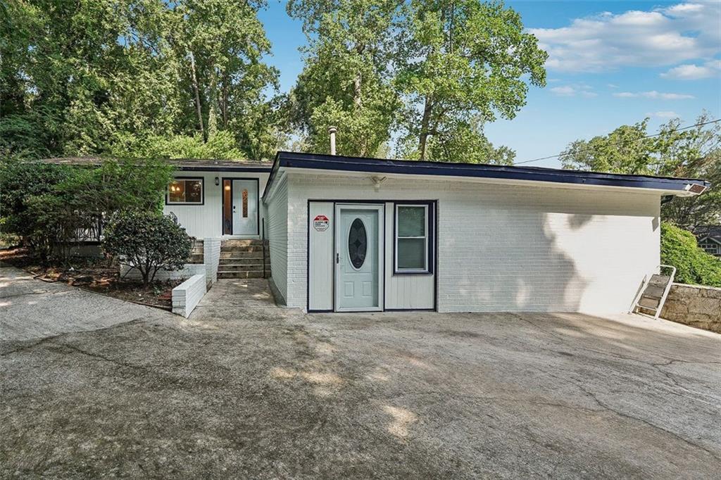 2056 Abby Ln., Atlanta, GA 30345