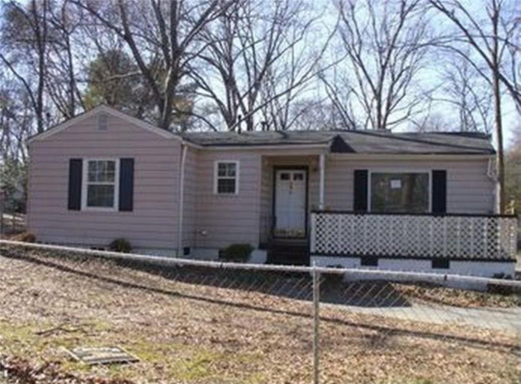 4765 Manse Dr., Forest Park, GA 30297