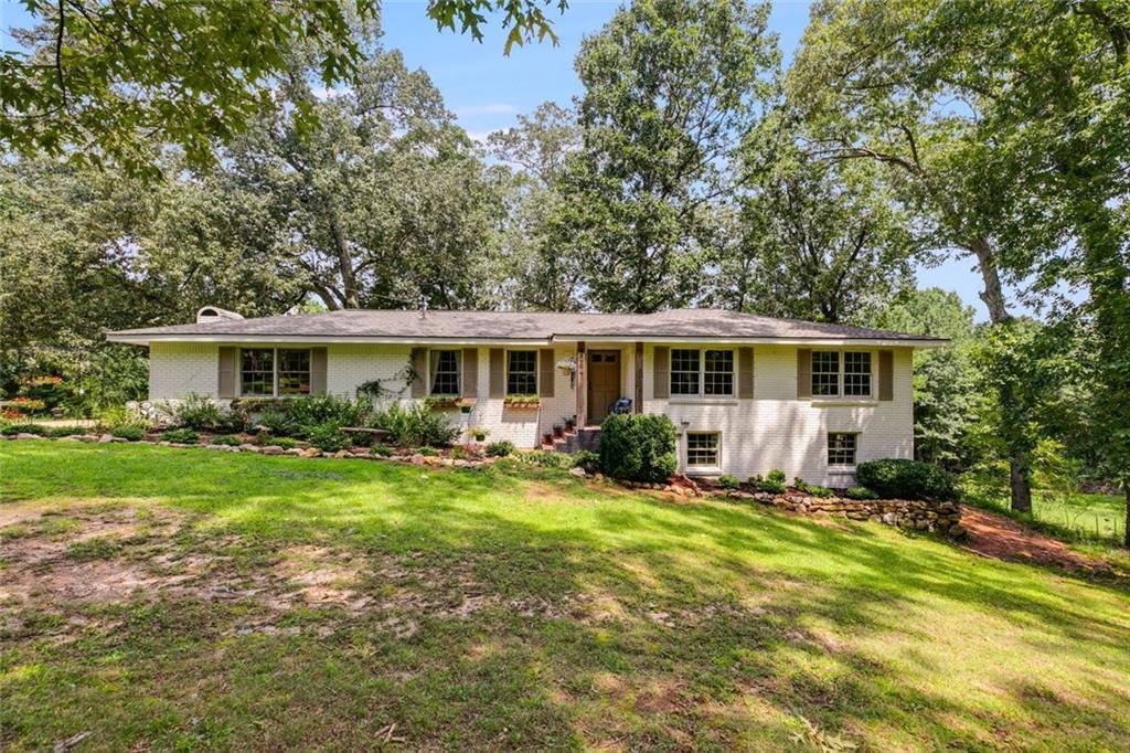 8084 S Giles Rd., Douglasville, GA 30135