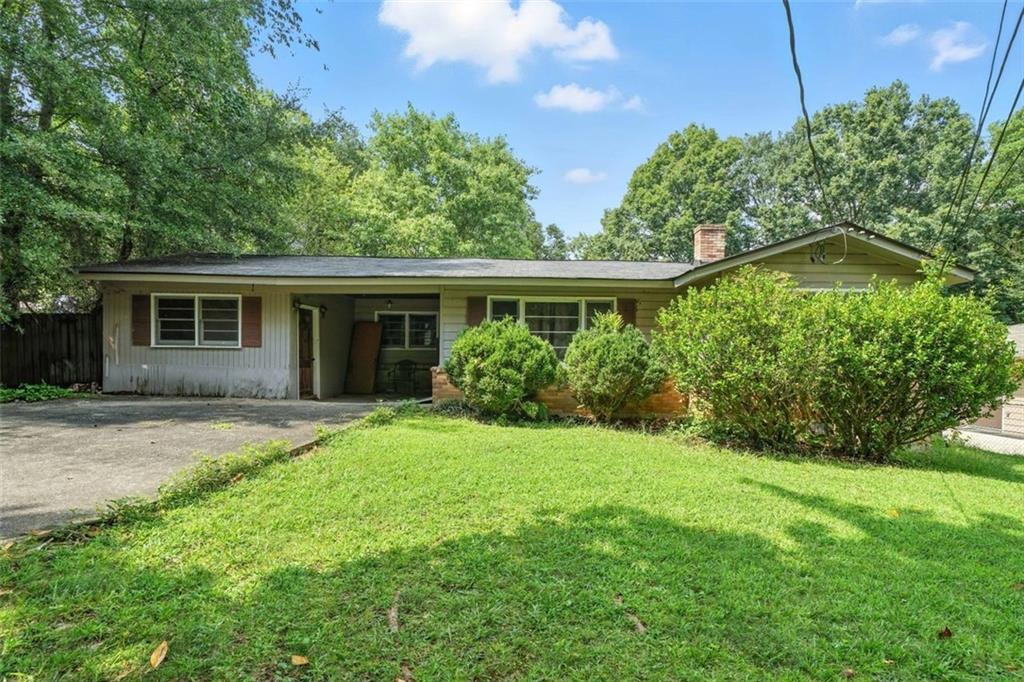 7099 Lakeview Ln., Atlanta, GA 30360