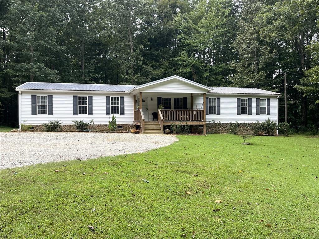 1195 Watts Rd., Bowdon, GA 30108