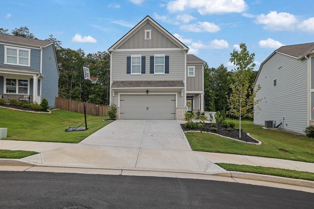 197 Whitewood Dr., Dawsonville, GA 30534