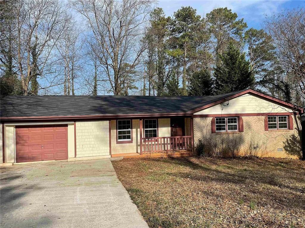 86 Earle Ct., Lawrenceville, GA 30044