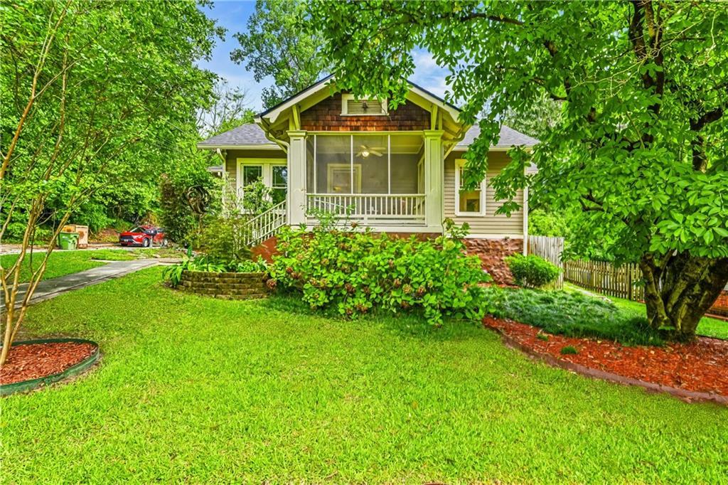 1607 Carroll Dr., Atlanta, GA 30318