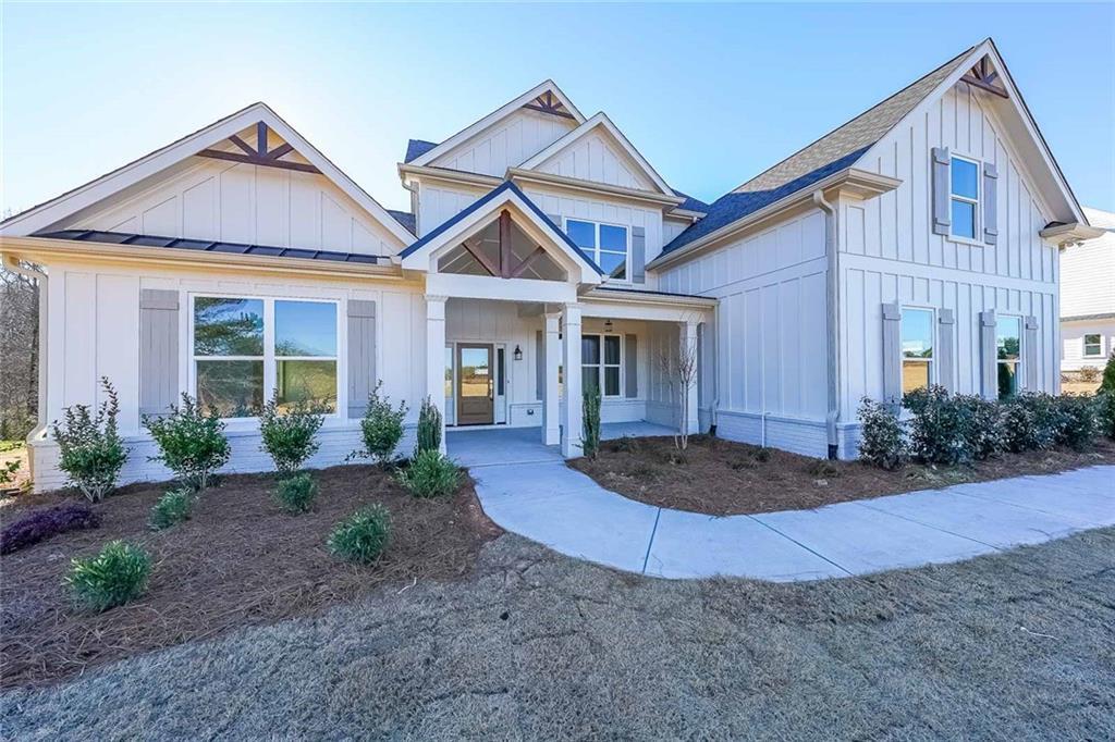 5470 Crow Dr., Cumming, GA 30041