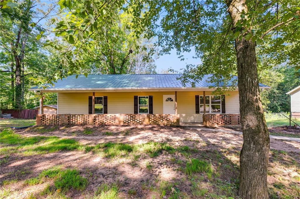 256 Astin Creek Rd., Villa Rica, GA 30180
