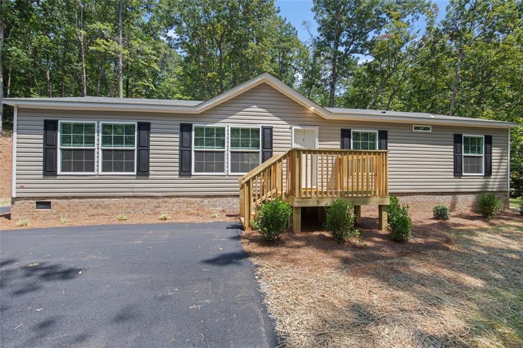 647 Fern Valley Tr., Clarkesville, GA 30523