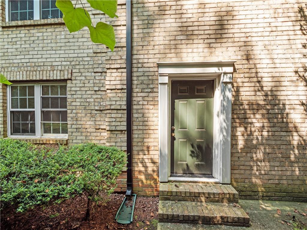 310 Winding River Dr. #C, Atlanta, GA 30350