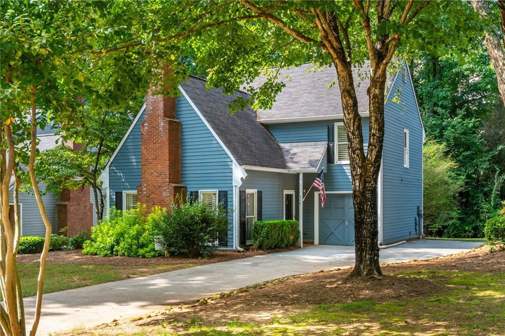 414 Roswell Green Ln., Roswell, GA 30075