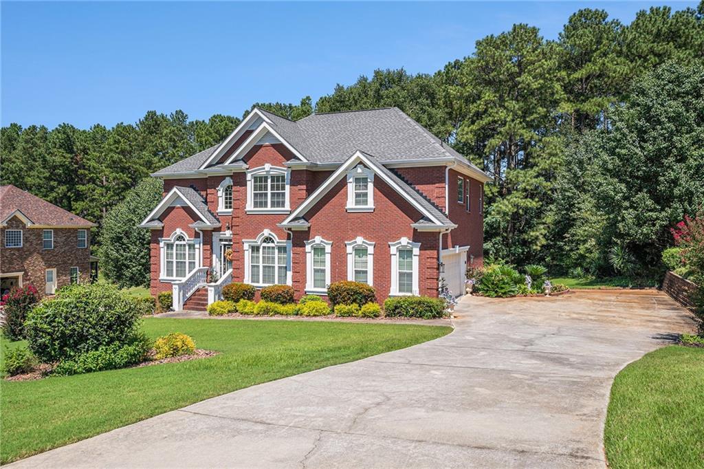 2621 Crest Valley Dr., Conyers, GA 30094