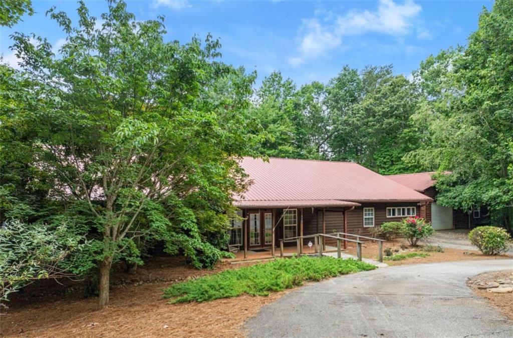 675 Washboard Rd., Cleveland, GA 30528