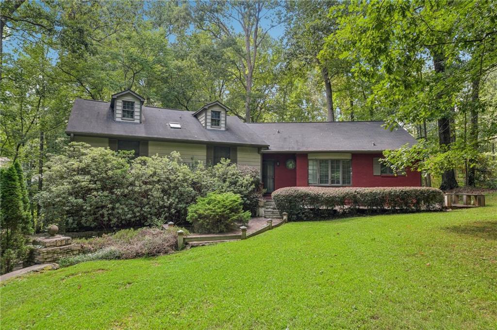 107 Bunnie Tr., Ellenwood, GA 30294