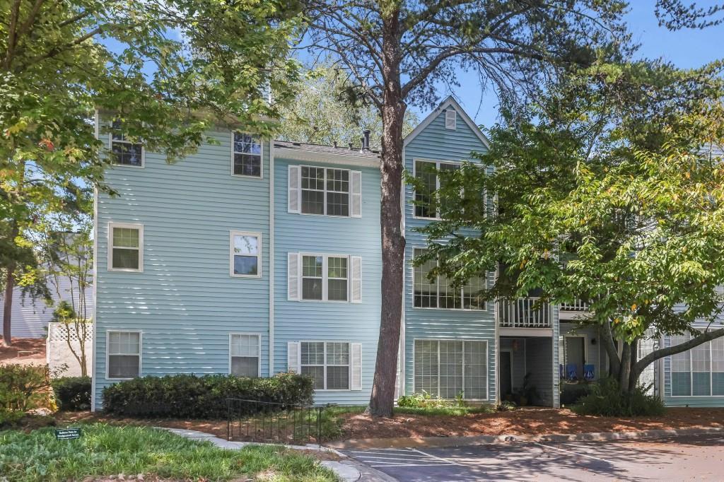 1008 Glenleaf Dr., Peachtree Corners, GA 30092