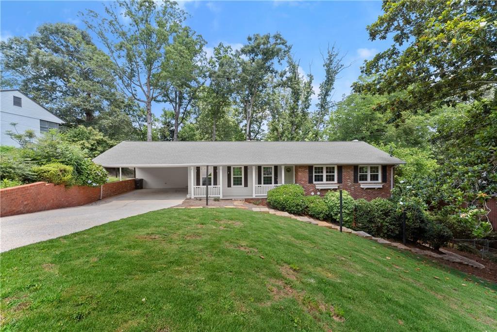660 Crestview Ter., Gainesville, GA 30501