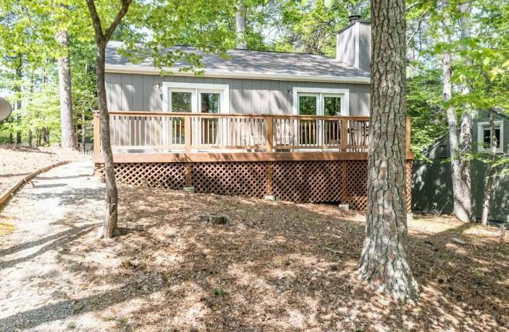 176 Narrows Dr., Waleska, GA 30183
