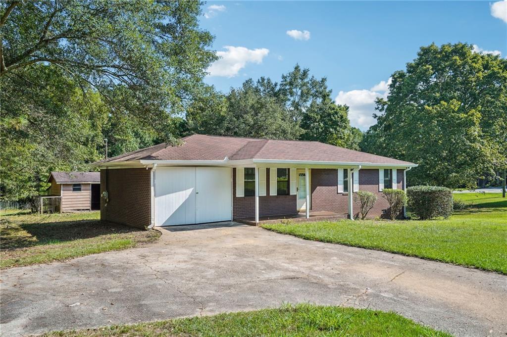 278 Sandhill Hulett Rd., Villa Rica, GA 30180