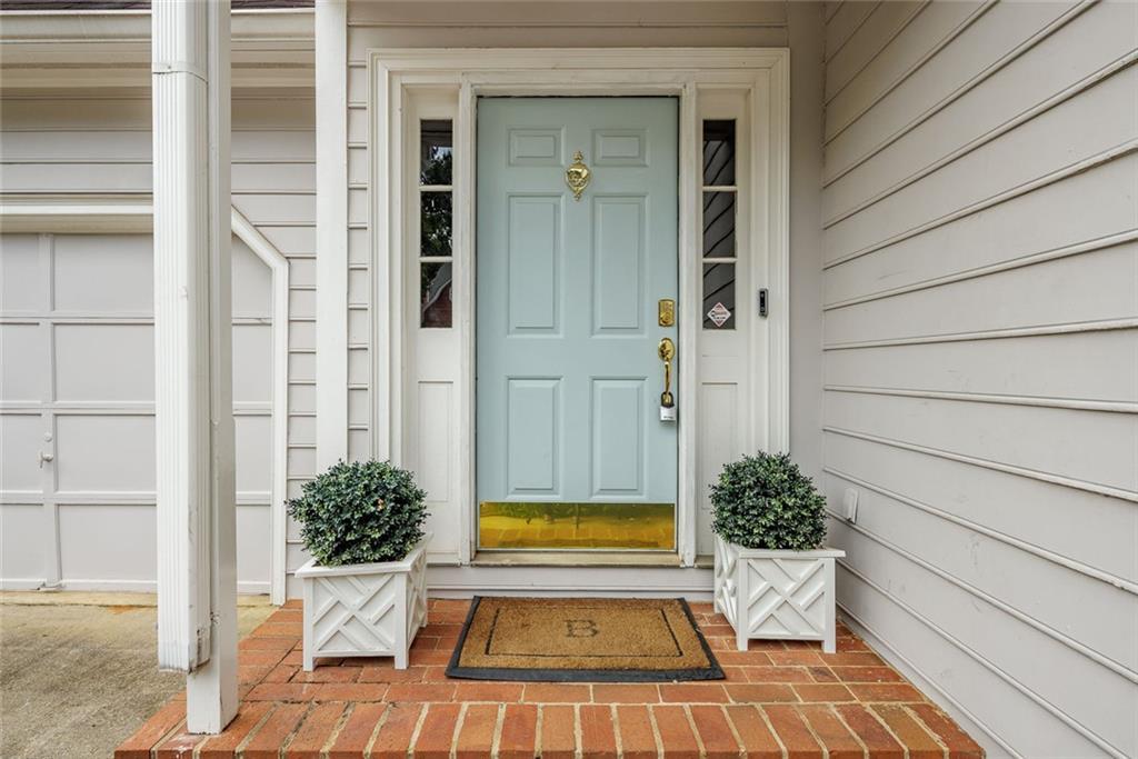1085 Dunbarton Trace, Brookhaven, GA 30319