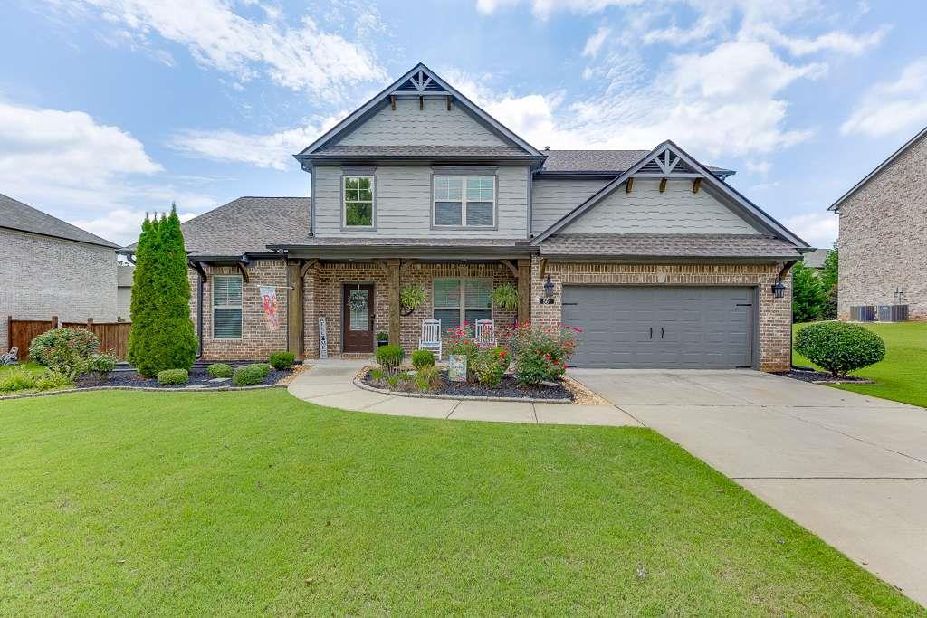 561 Wagon Hill Ln., Sugar Hill, GA 30518