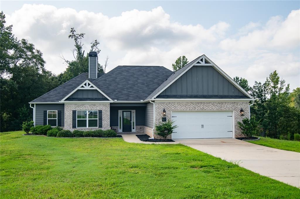 387 Bennett Dr., Mansfield, GA 30055