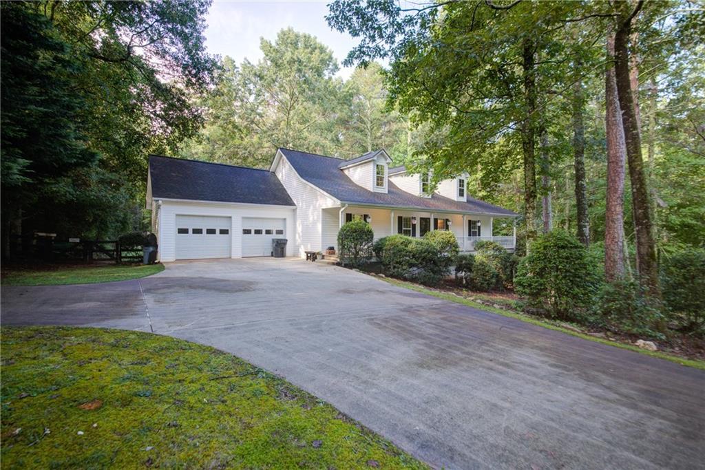 369 Fairfax Ct., Dawsonville, GA 30534