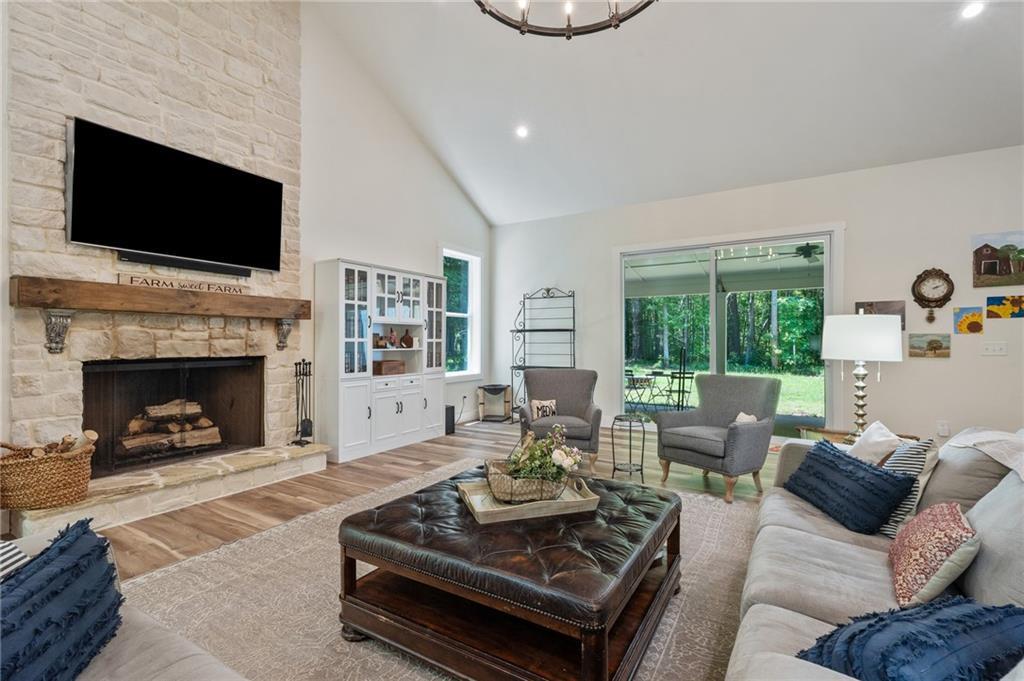2850 Willow Bend Dr., Cumming, GA 30028