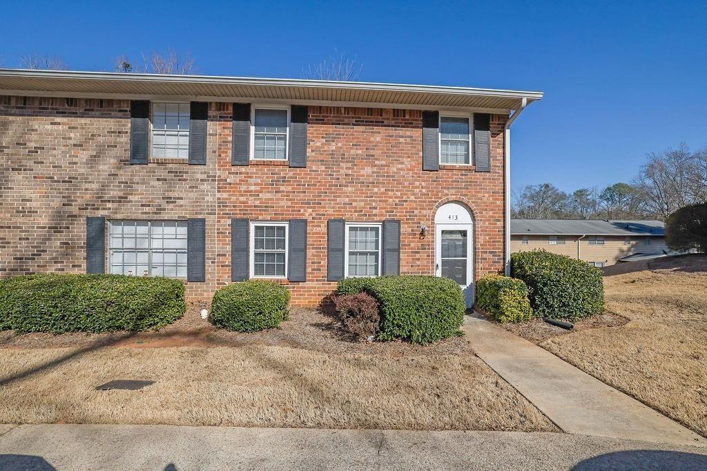 413 Northdale Ct., Lawrenceville, GA 30046