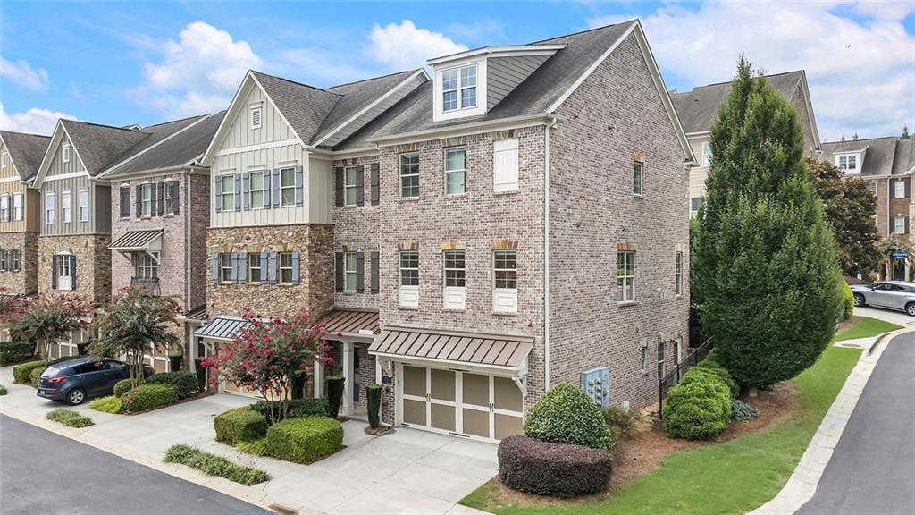 961 Thibideau Ct., Sandy Springs, GA 30328