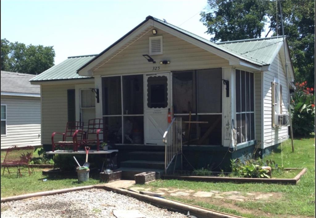 325 Fairview Ave., Cedartown, GA 30125