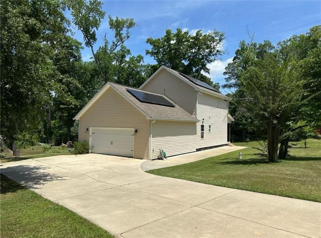 105 Wright Ln., Bonaire, GA 31005