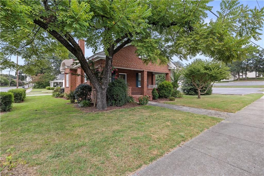200 Fain St., Calhoun, GA 30701
