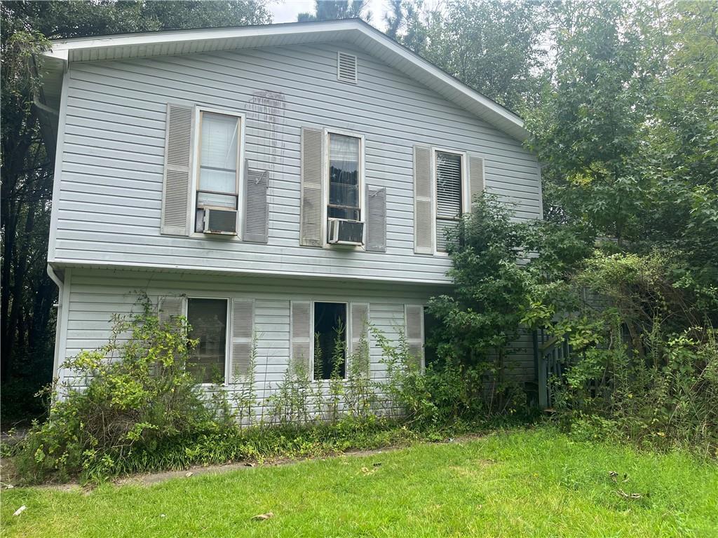 3073 Kathy Ln., Conyers, GA 30012