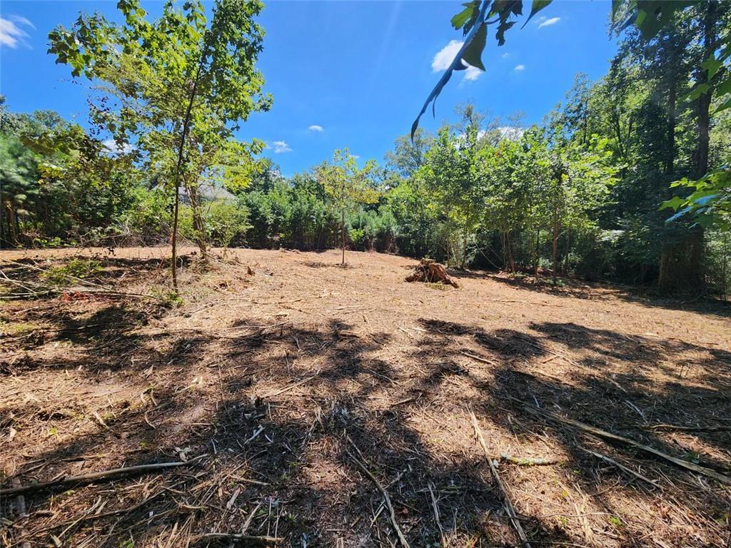 6389 Windsor Dr., Acworth, GA 30102