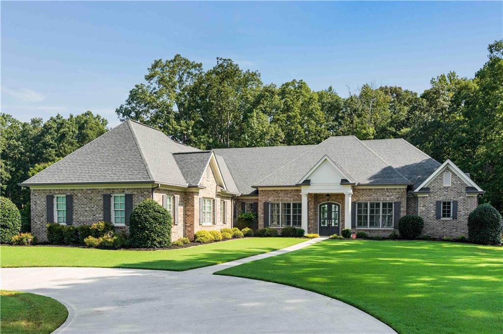 345 Sidney Ln., Fayetteville, GA 30215