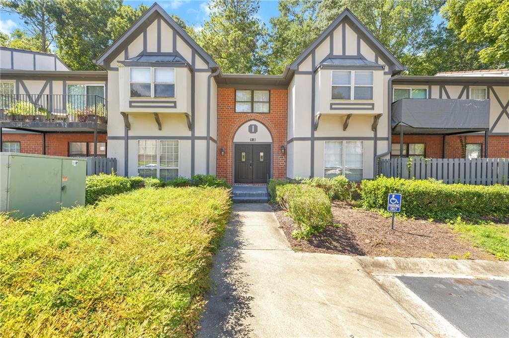 6851 Roswell Rd. #I18, Atlanta, GA 30328